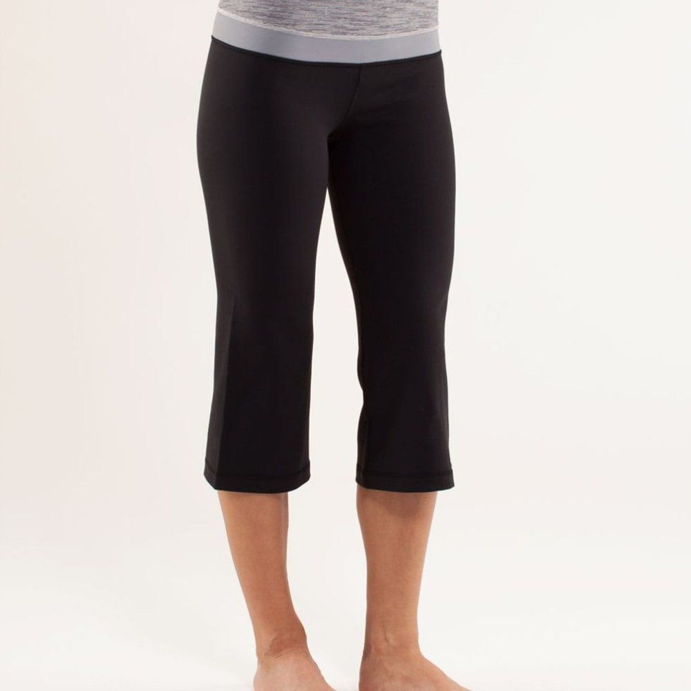 Lululemon Groove Crop Black / Wee Are From Space Coal Fossil / Fossil Size 4 - Picture 7 of 10